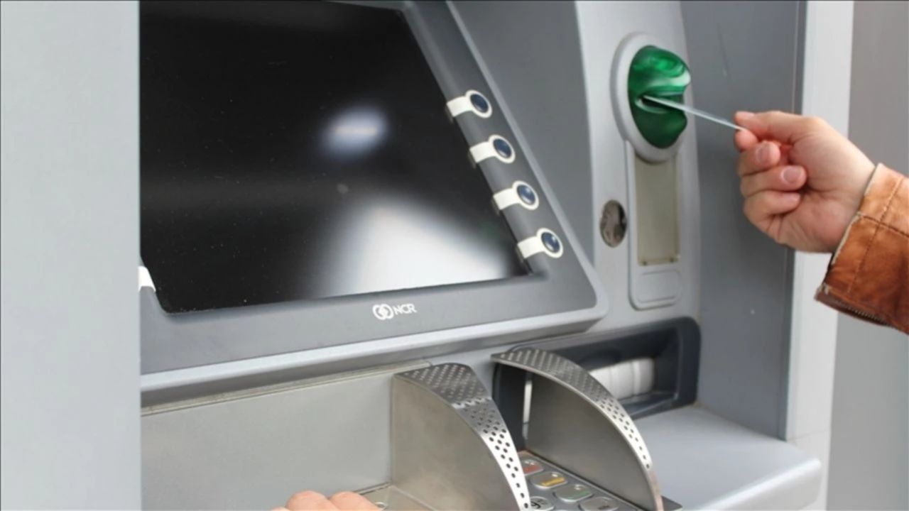1 Ocak'tan itibaren başlıyor! ATM'ye kartını takan bu yazıyla karşılaşabilir - Sayfa 4
