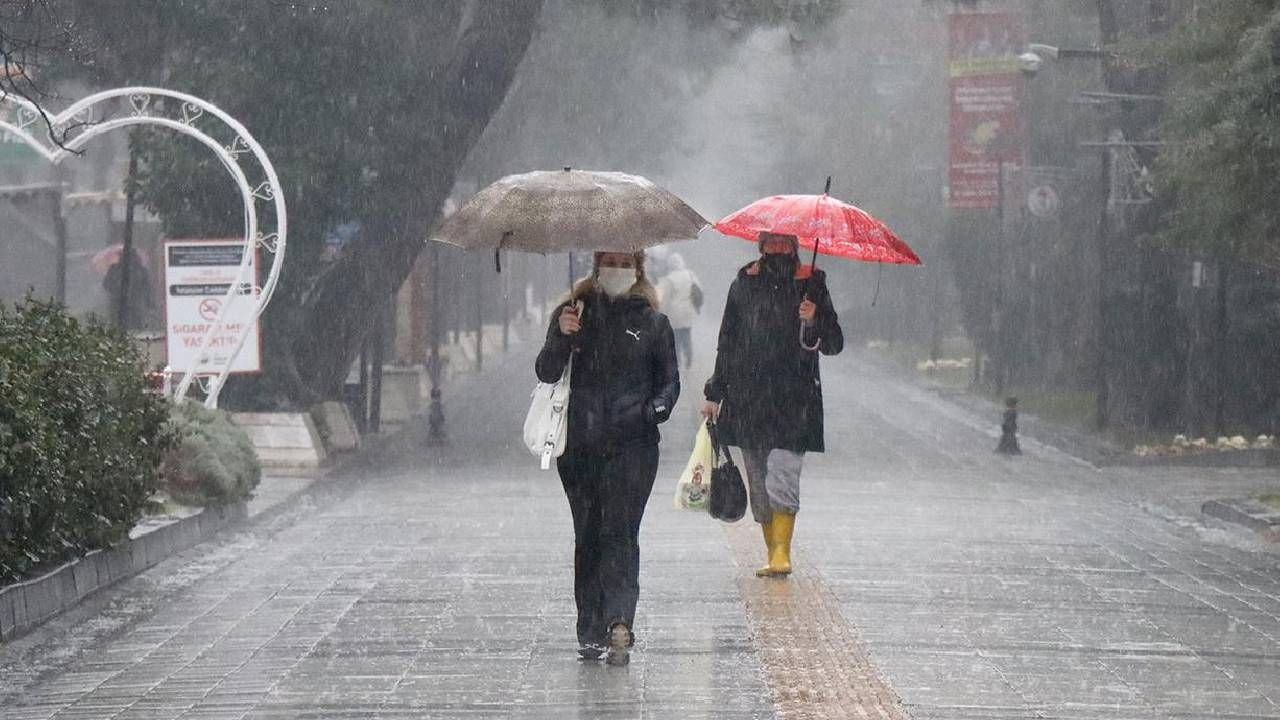 Türkiye soğuyacak! Hava sıcaklığı 4 derece düşüyor: Kar ve sağanak alarmı - Sayfa 3