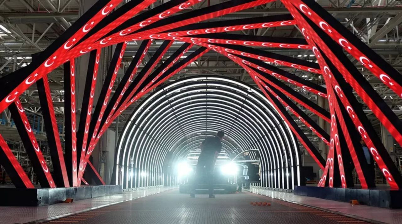 Togg'un yeni modeli üretim bandında görüntülendi! 0 Faizli 1 Milyon TL kredi kampanyası başladı - Sayfa 1