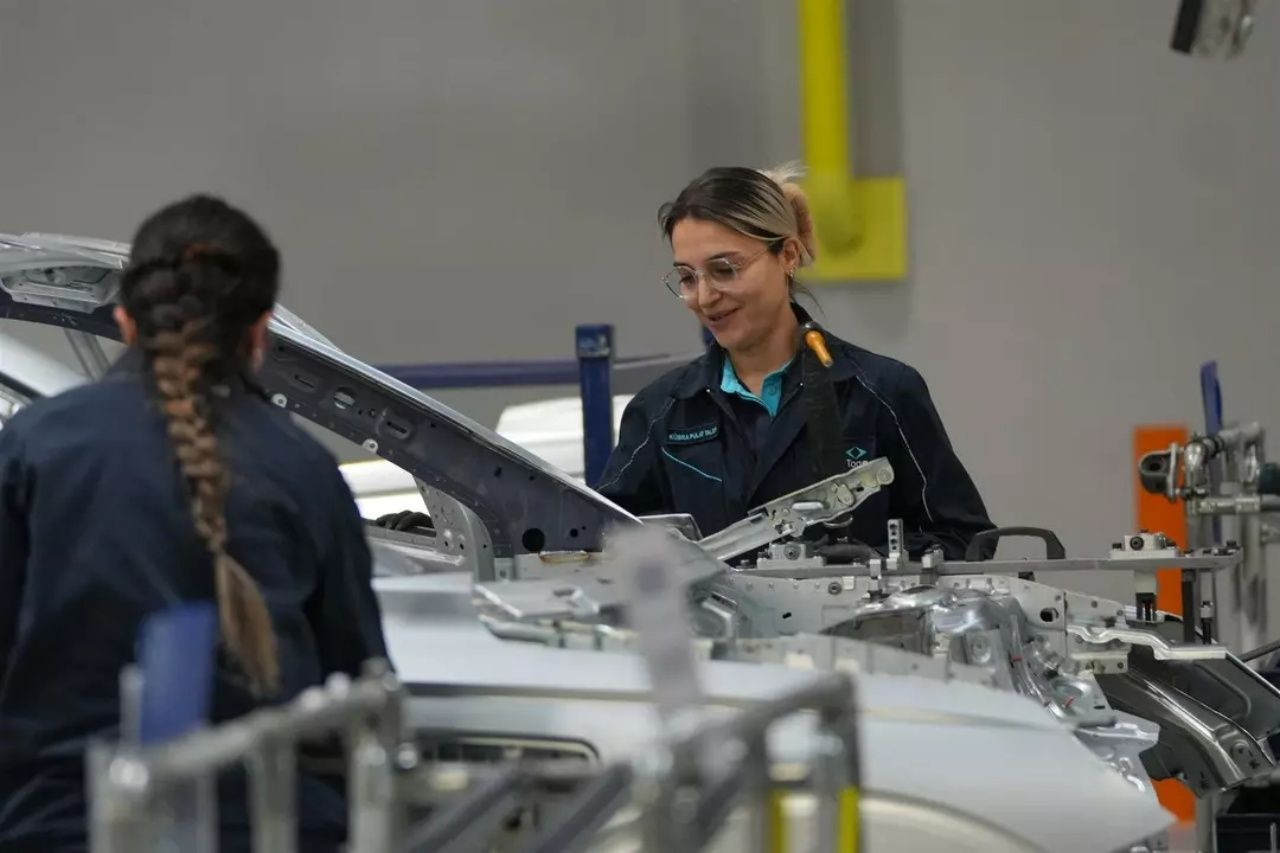 Togg'un yeni modeli üretim bandında görüntülendi! 0 Faizli 1 Milyon TL kredi kampanyası başladı - Sayfa 3