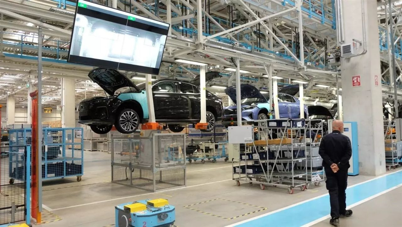 Togg'un yeni modeli üretim bandında görüntülendi! 0 Faizli 1 Milyon TL kredi kampanyası başladı - Sayfa 9