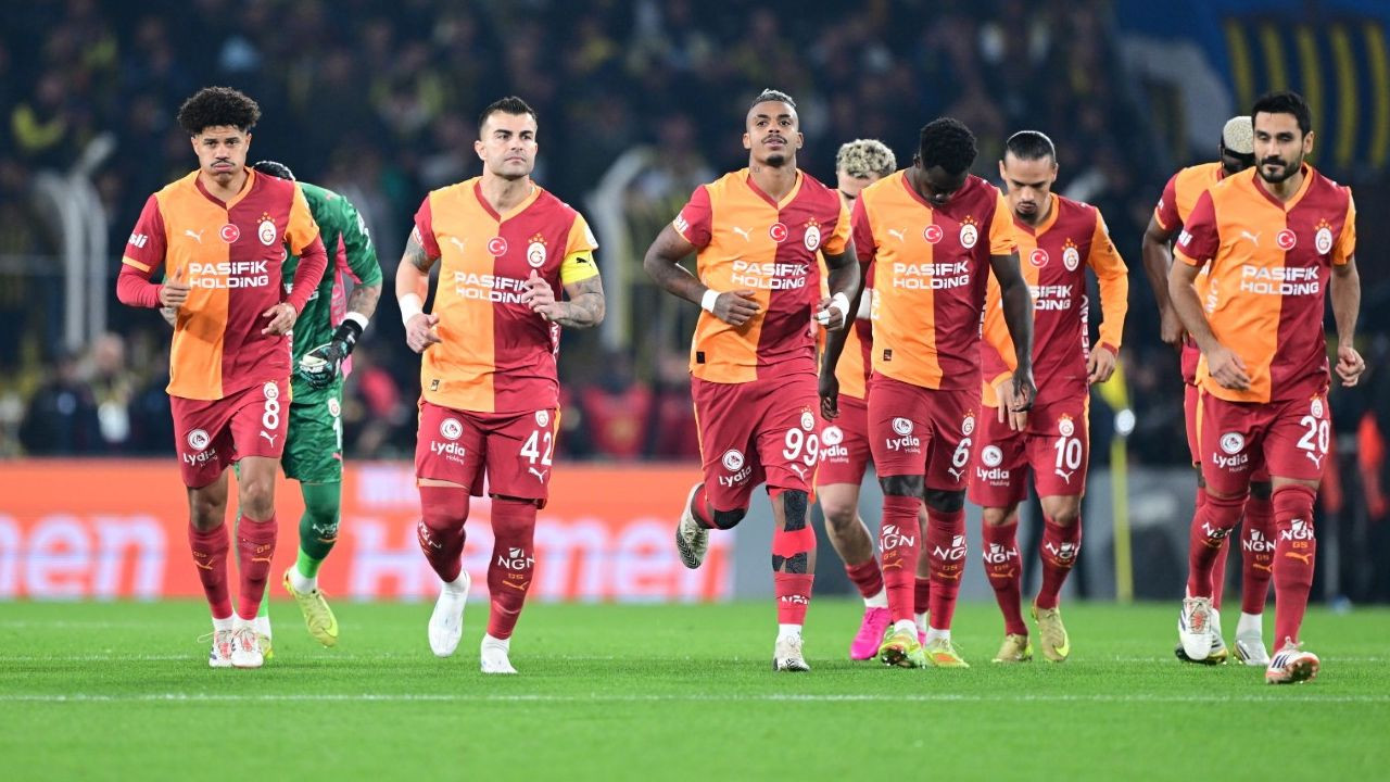 Galatasaray'ın Samsunspor maçı ilk 11'i belli oldu! Okan Buruk Victor Osimhen için kararını verdi: Sakatlığı engel olacak mı? - Sayfa 1