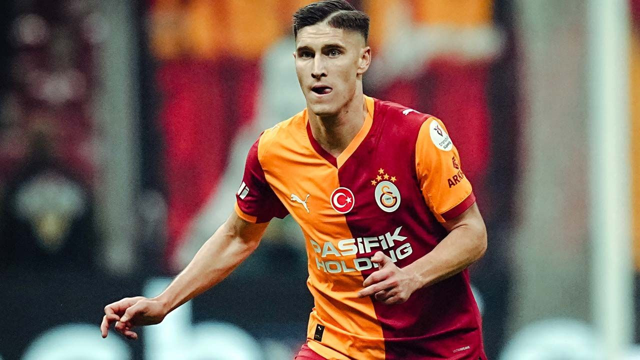 Galatasaray'ın Samsunspor maçı ilk 11'i belli oldu! Okan Buruk Victor Osimhen için kararını verdi: Sakatlığı engel olacak mı? - Sayfa 4