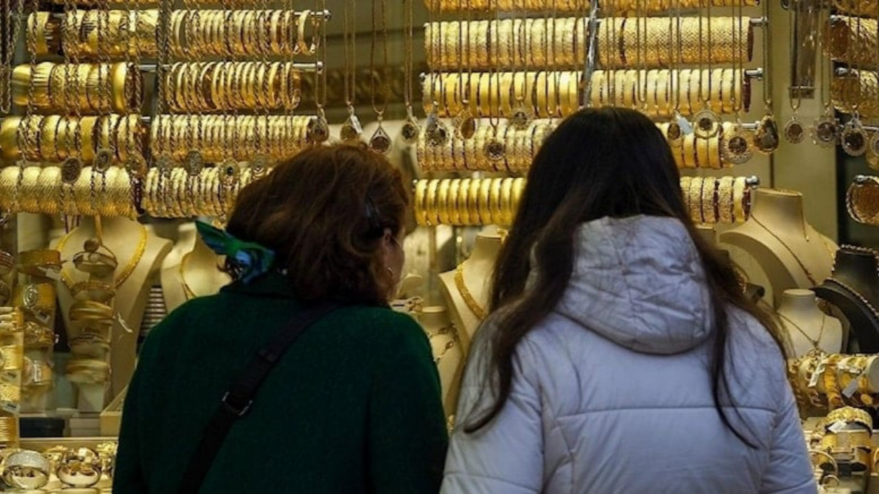Altın atağa geçti! TCMB'nin faiz indirimi sonrası yükselişe geçti! İşte 12 Kasım 2025 güncel altın fiyatları