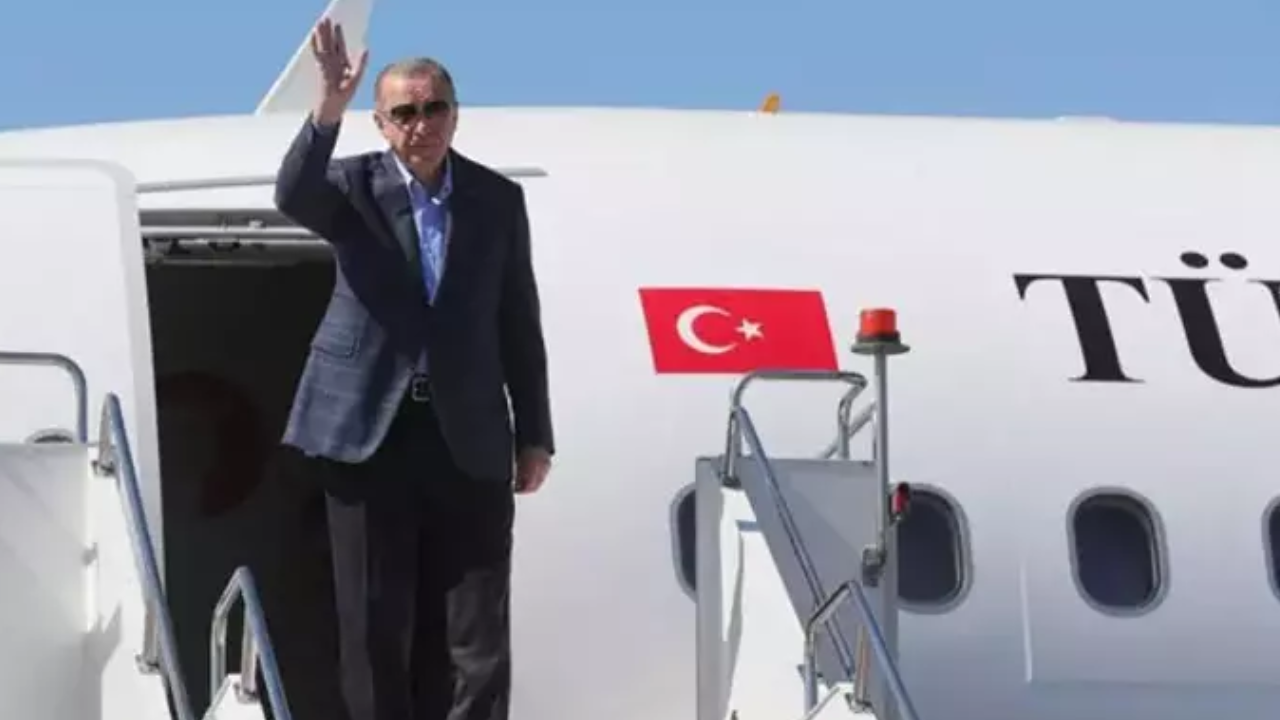 Cumhurbaşkanı yurda döndü! Erdoğan Aşkabat dönüşünde sürpriz mesaj