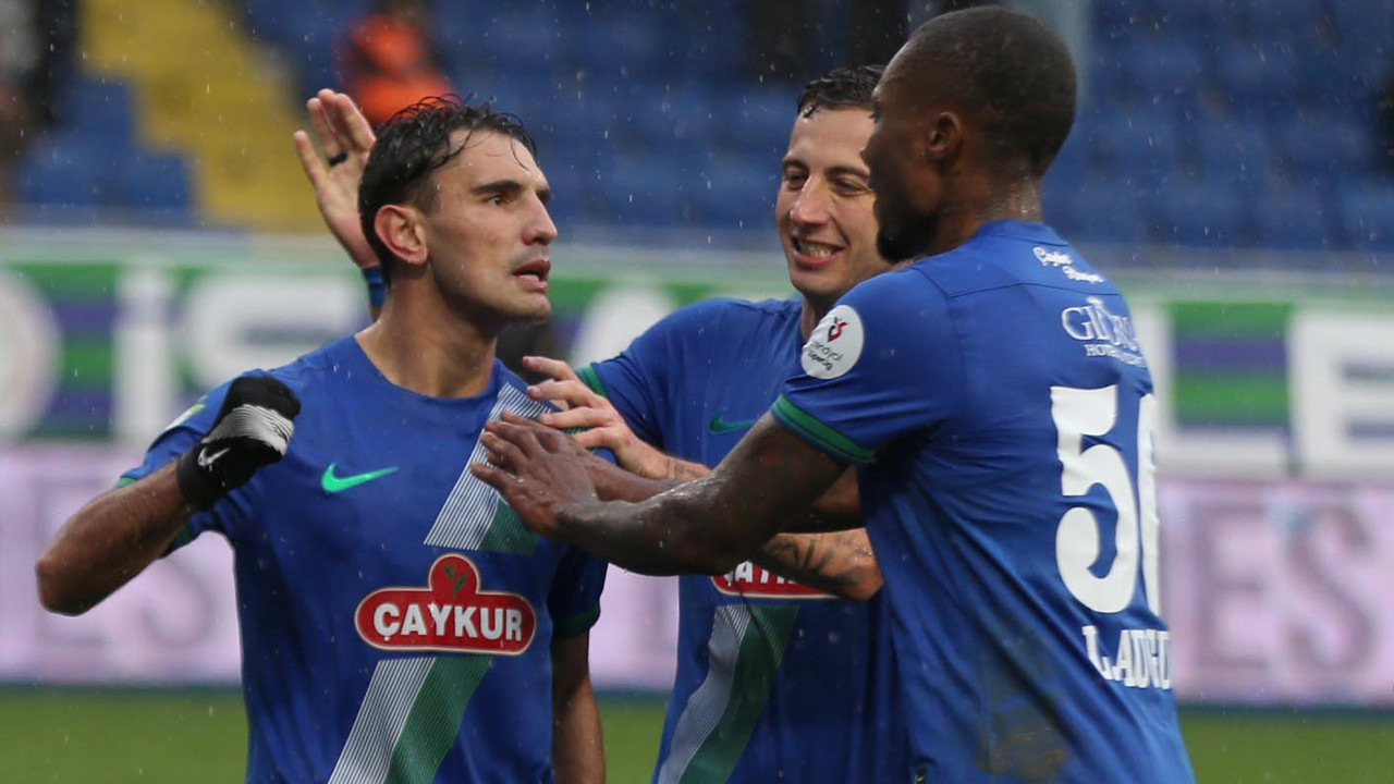 Çaykur Rizespor Eyüpspor karşısında 3 puanı 3 golle aldı