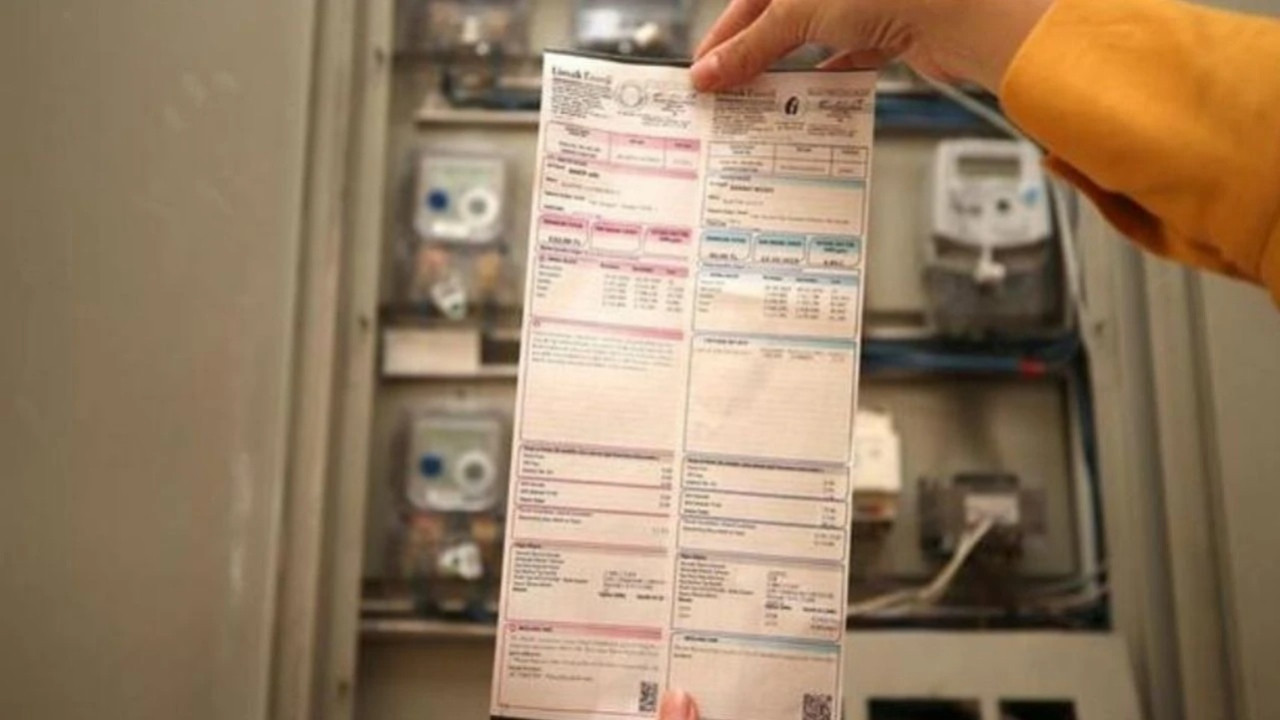 Elektrik faturalarında yeni dönem 1 Ocak'ta başlıyor! Tüketim kademelerinde değişiyor! Limit aşımı gerçek maliyete dönüşüyor