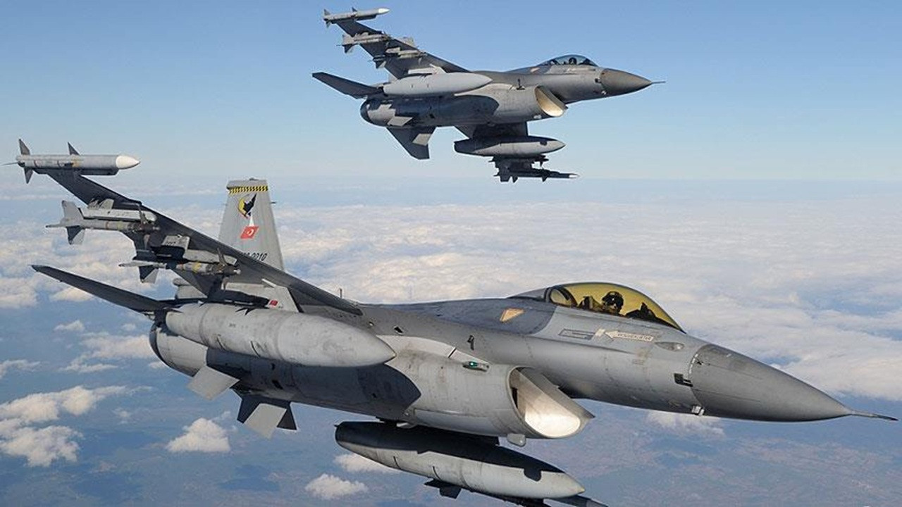 Karadeniz’de Alarm! Kontrolden Çıkan İHA F-16’larla Düşürüldü
