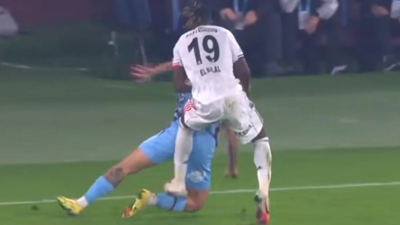 Trabzonspor - Beşiktaş maçının VAR kayıtları açıklandı! İşte tartışılan o pozisyon...