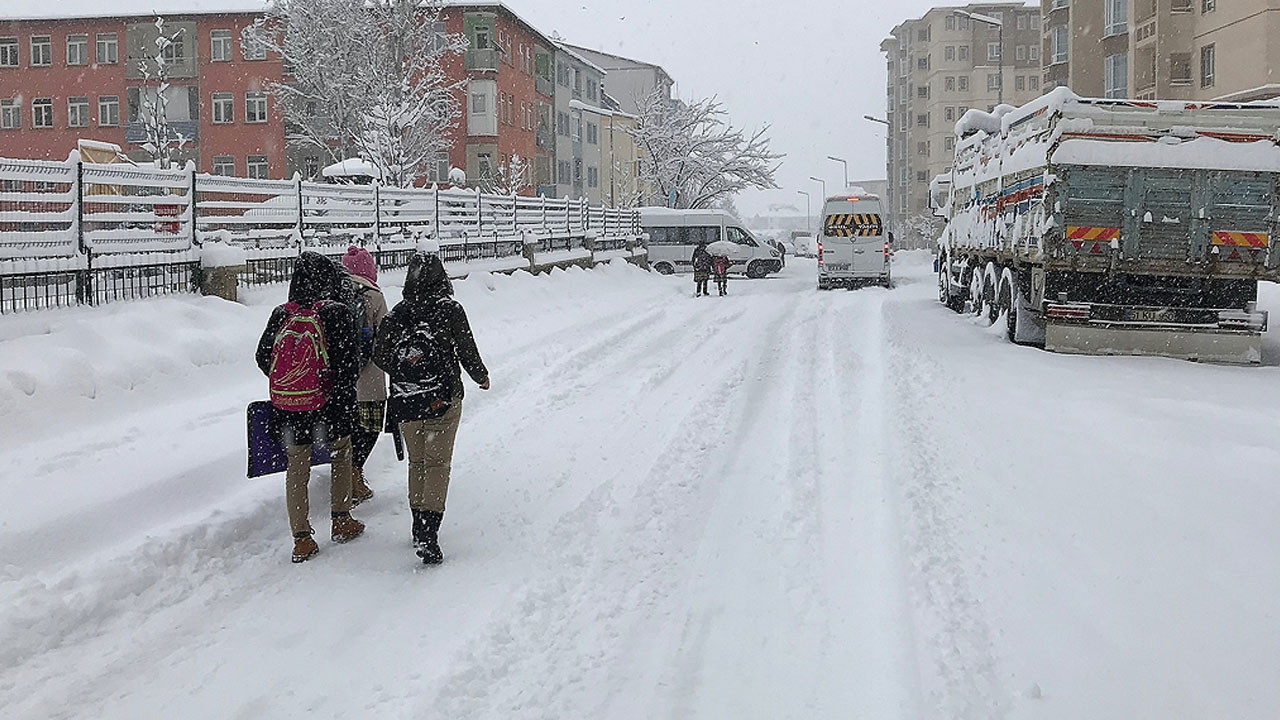 Valilik açıkladı! Bitlis’te okullar tatil edildi