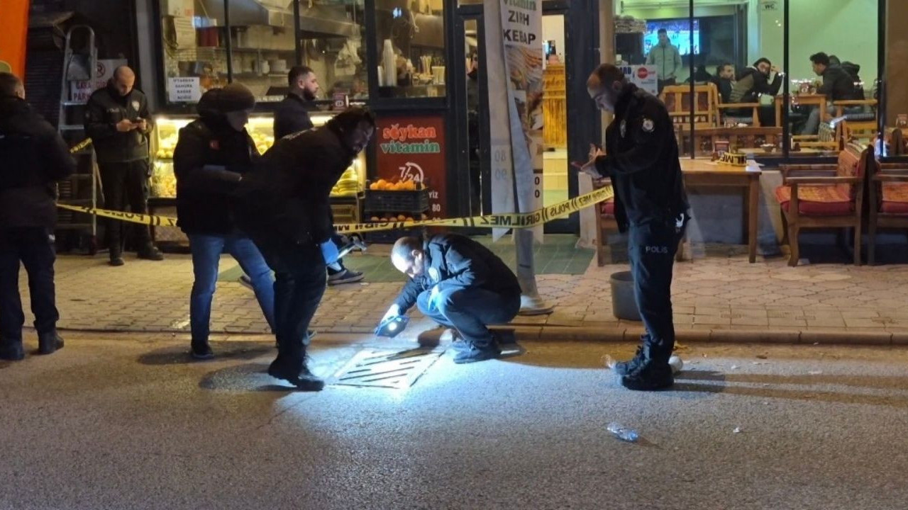 Malatya'da kafe önünde silahlı kavga