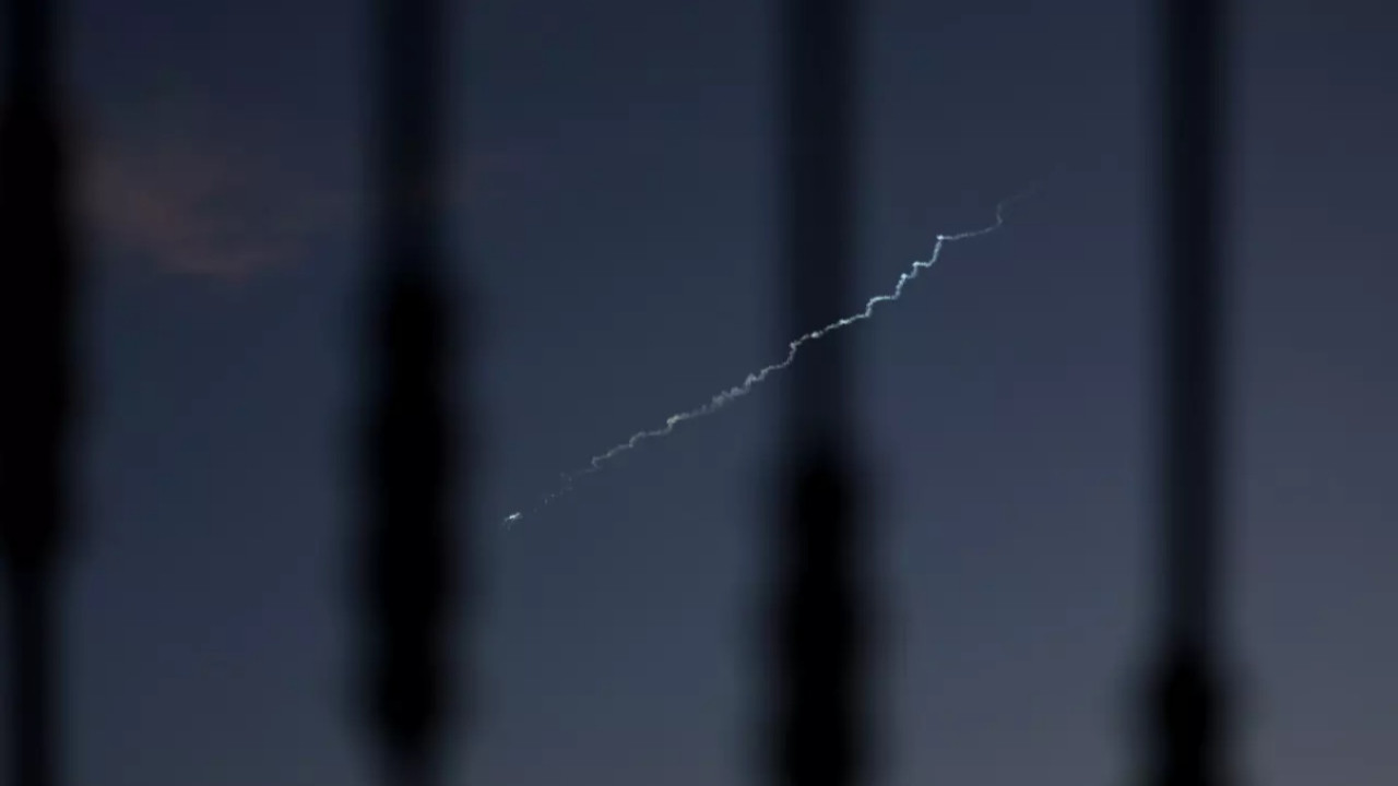 SON DAKİKA: Yemen'den İsrail'e ilk füze! Husiler savaşa resmen girdi...