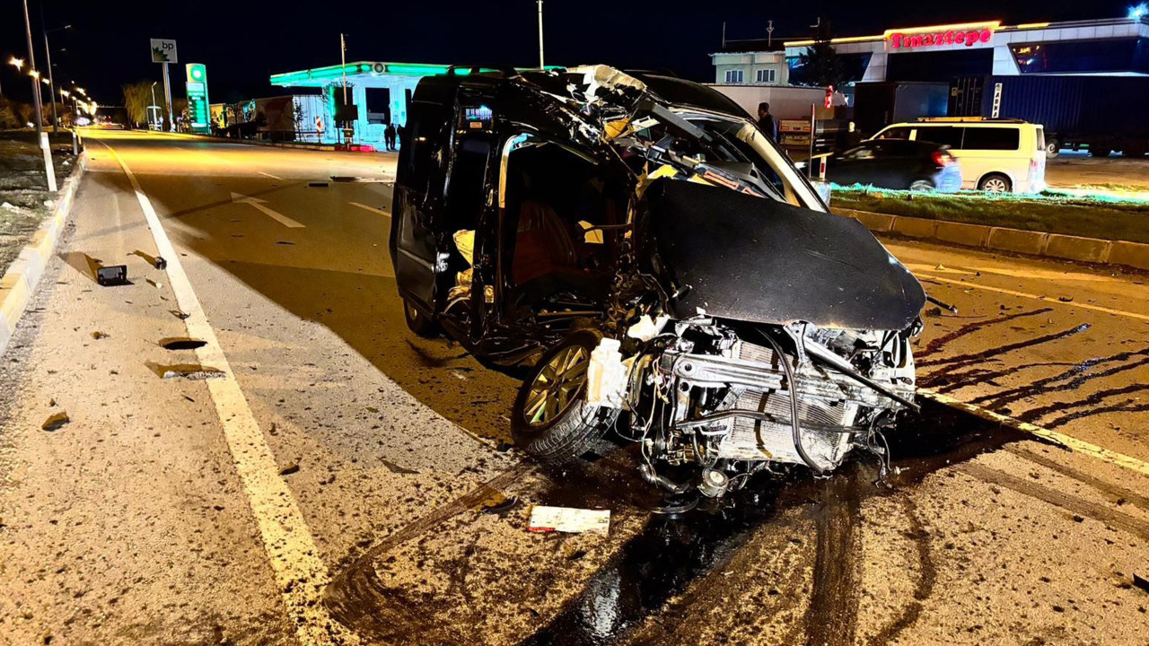 Afyonkarahisar'da trafik kazası: 1 ölü, 1 yaralı