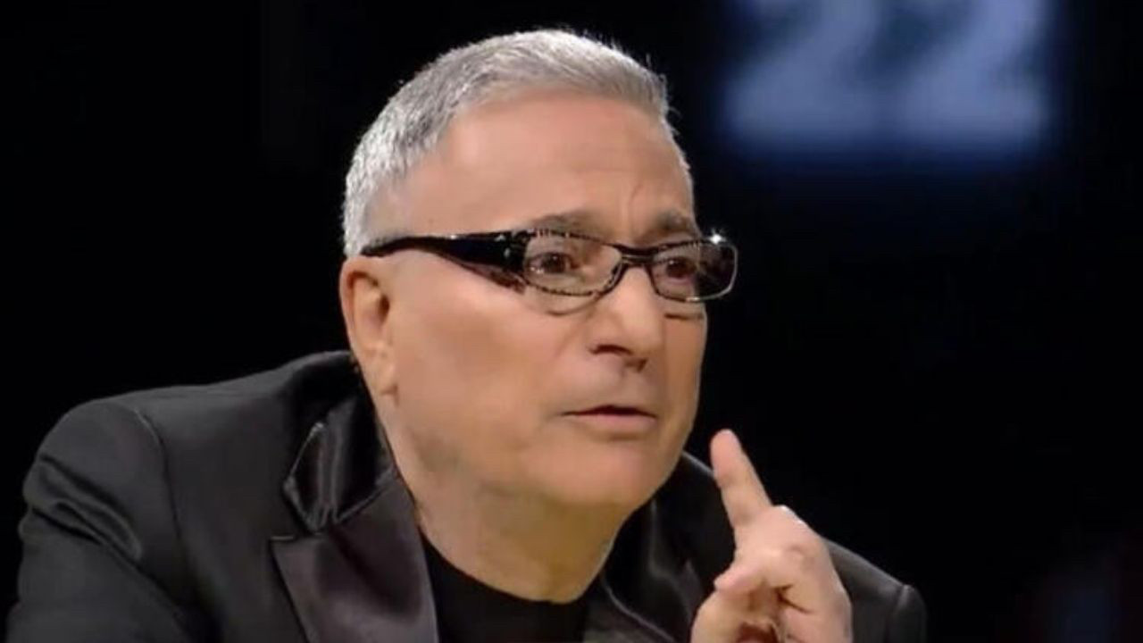 Mehmet Ali Erbil annesinin cenazesine katılmadı! TikTok'ta yayın açtı