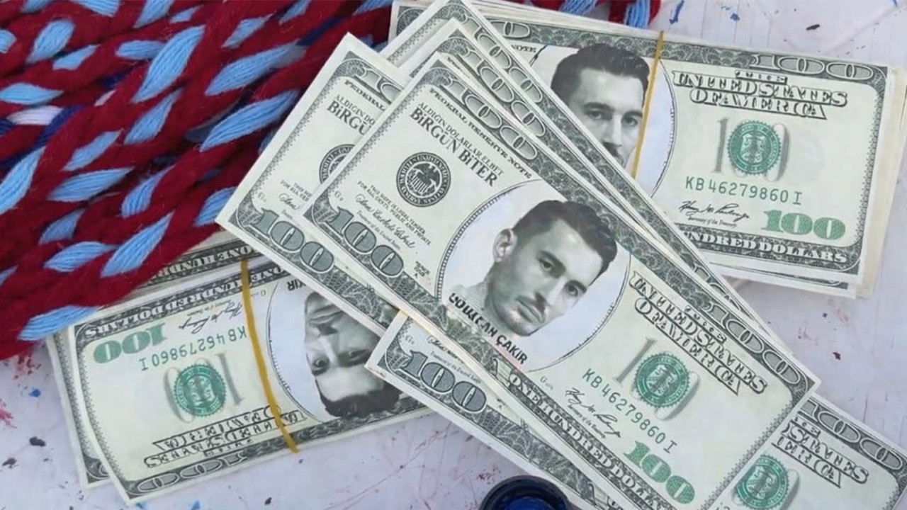 Trabzonspor taraftarı Uğurcan için dolar bastırdı