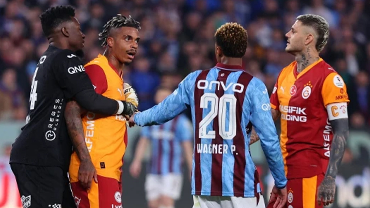 G.Saraylı futbolcular isyanda: 