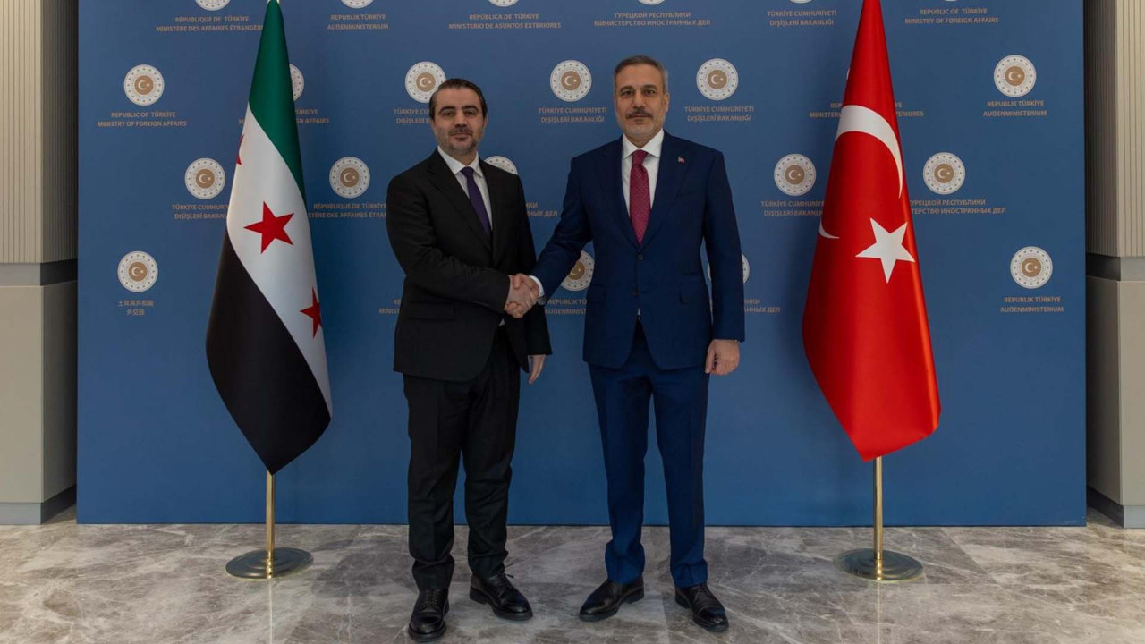 Suriyeli mevkidaşıyla görüşen Dışişleri Bakanı Hakan Fidan'dan kalıcı barış vurgusu: 