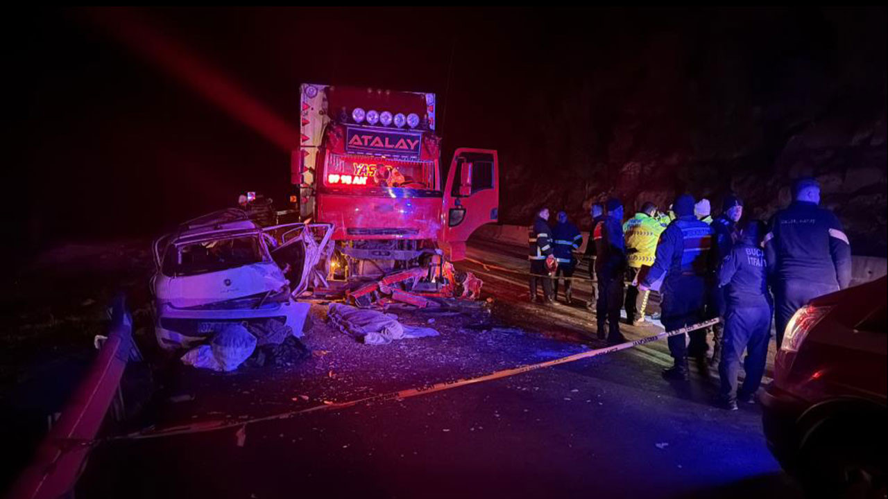 Isparta-Antalya karayolunda korkunç kaza: Ölü ve yaralılar var