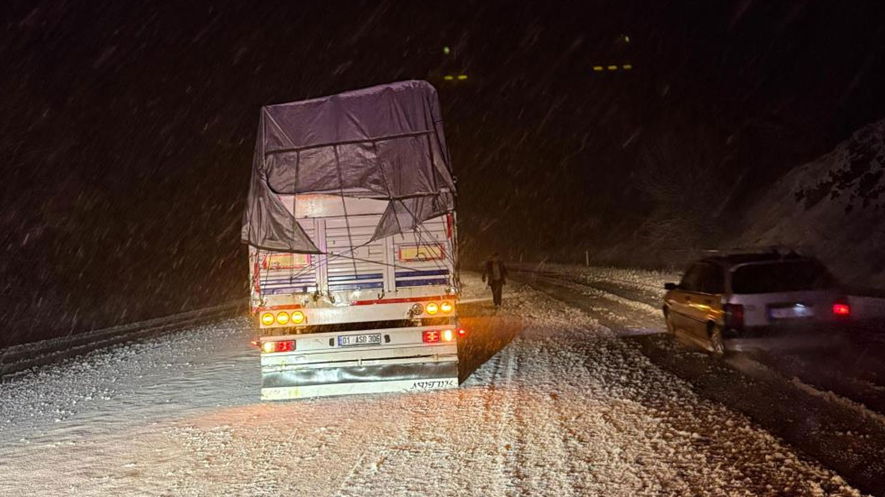Çorum'da kar yağışı etkili oluyor