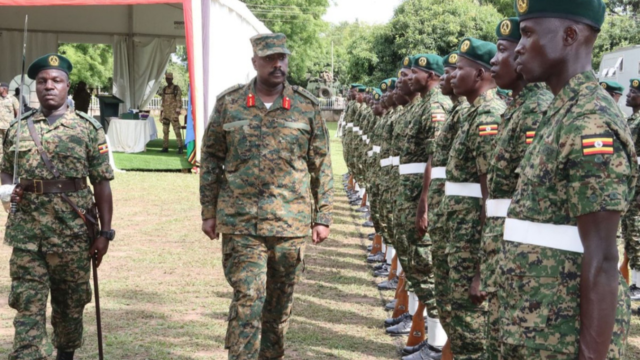 Uganda Genelkurmay Başkanı'nın oğlu haddini aştı! 