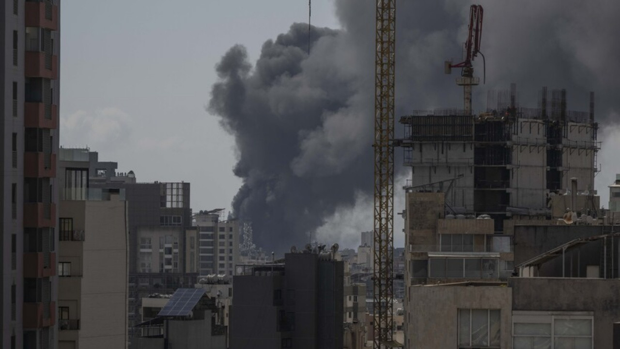 Ölü sayısı 11'e yükseldi! Katil İsrail, Lübnan'ı vurmaya devam ediyor