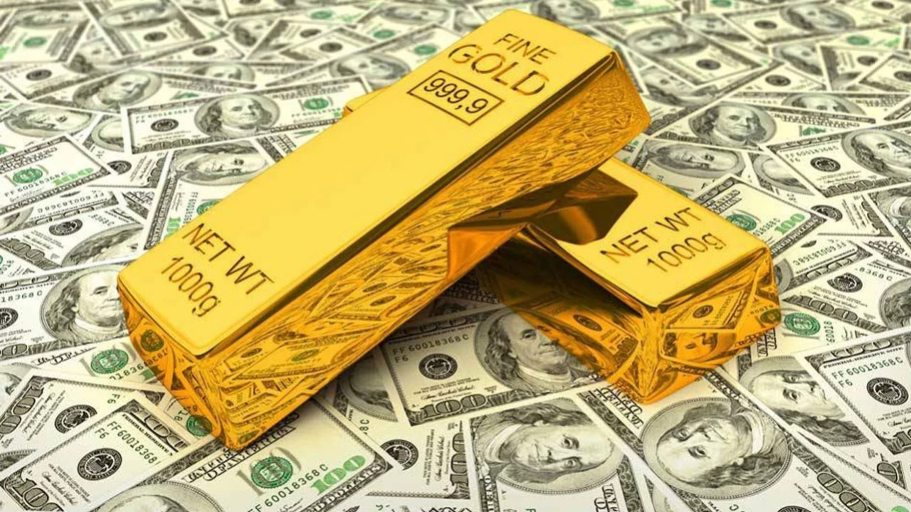 Altın fiyatlarında keskin düşüş, dolarda yeni rekor