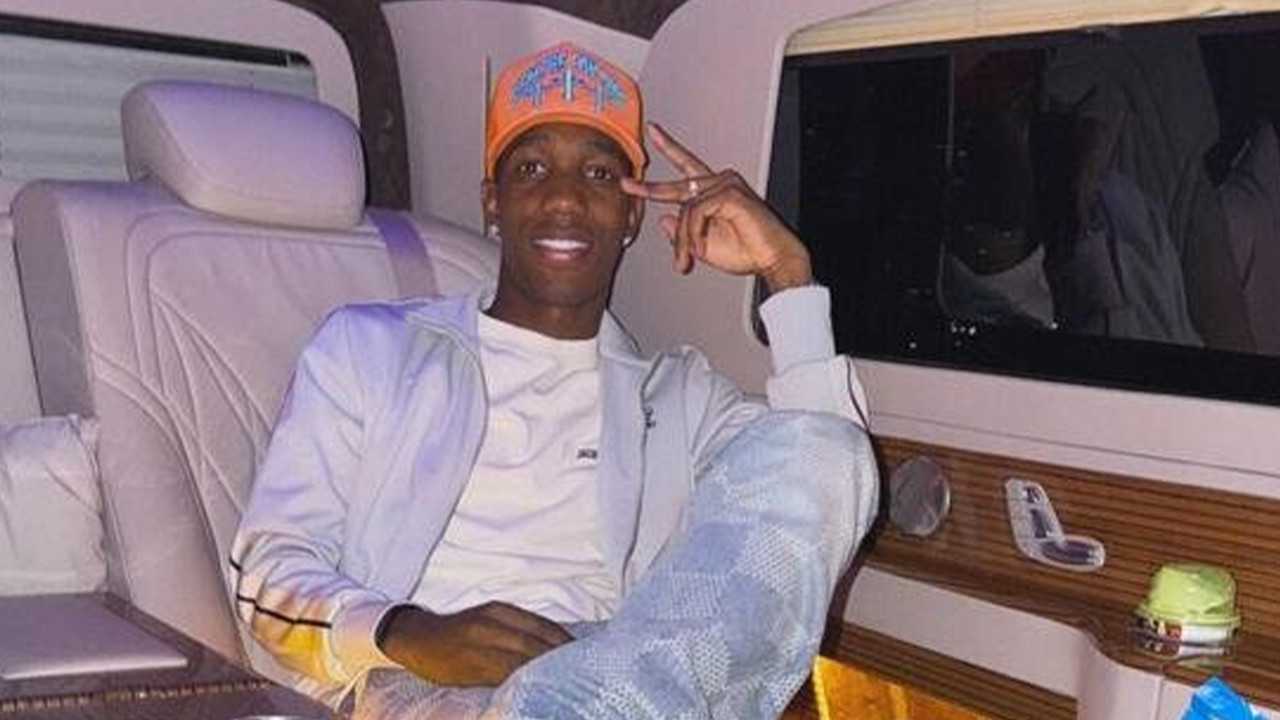 Tepki gelince Asprilla paylaşımı sildi