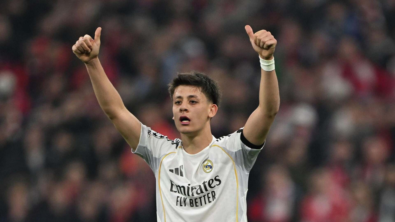 Göğsümüzü kabarttın Arda Güler! Real Madrid forması giyen milli yıldızımız Şampiyonlar Ligi'nde haftanın 11'ine seçildi