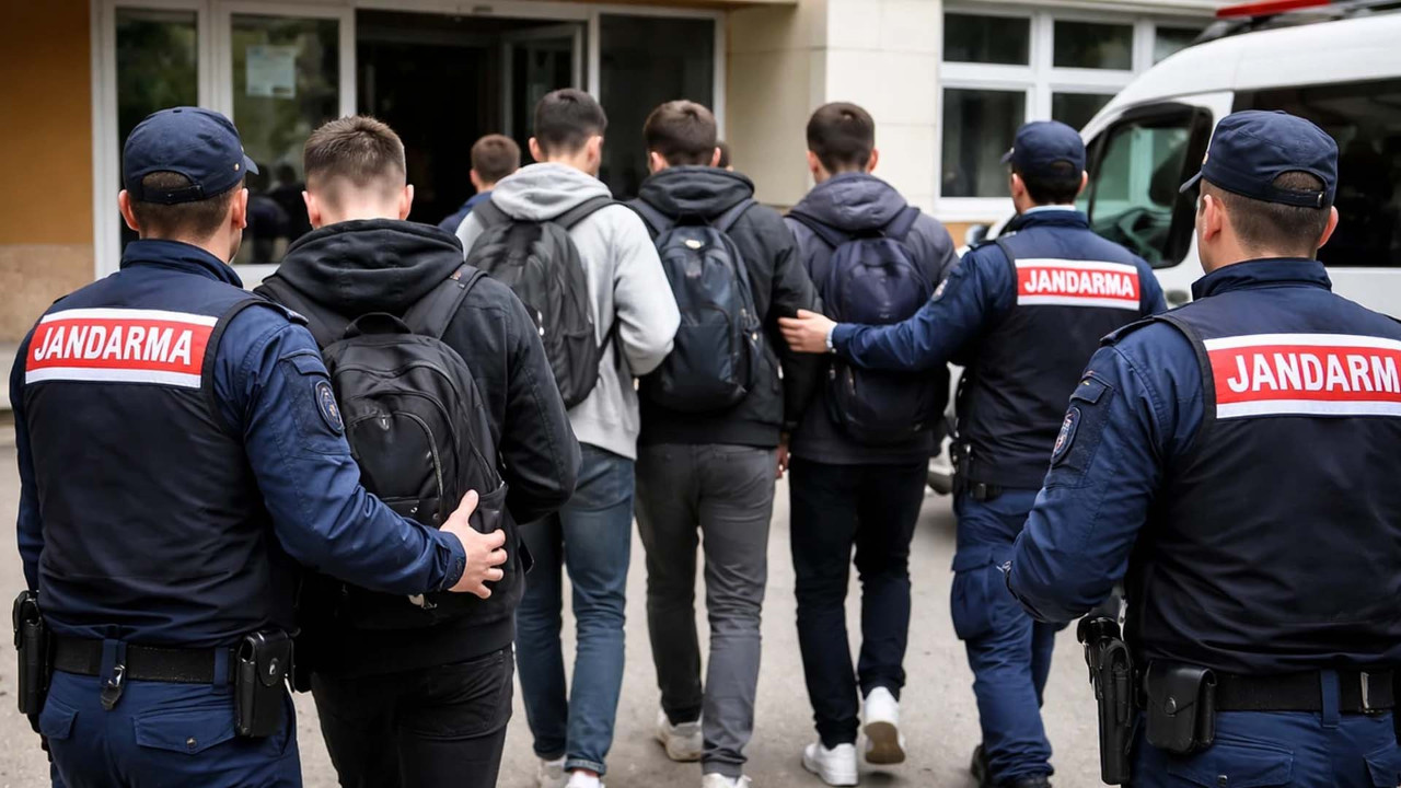 İzmir'de okula saldırı hazırlığı iddiası! Emniyet devreye girdi, 8 kişi gözaltına alındı