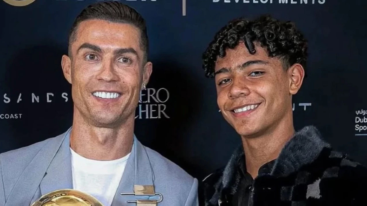 Ronaldo, oğluyla aynı takımda oynayabilir