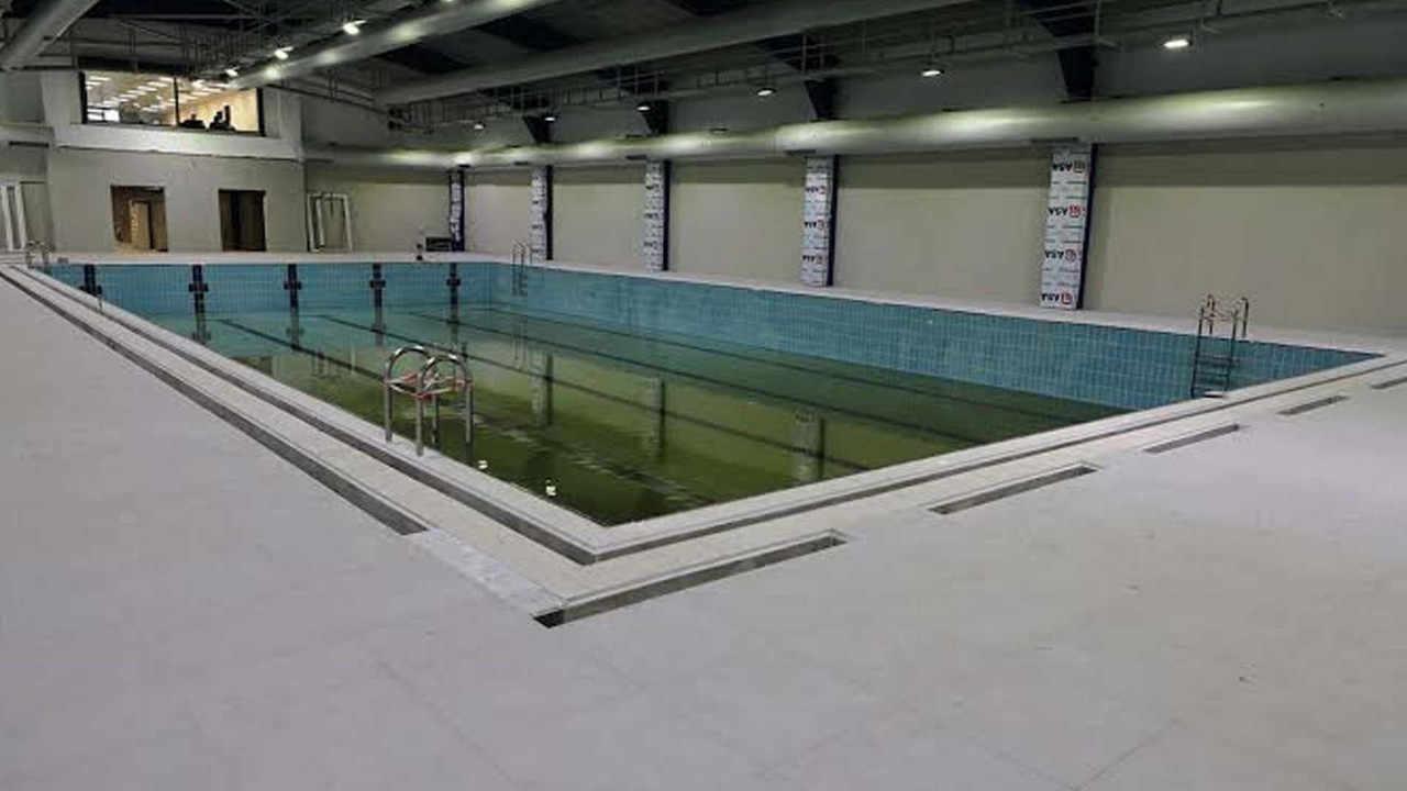 Teker teker kapatılıyorlar! İstanbul Büyükşehir Belediyesi (İBB)'ne bağlı yüzme havuzlarında bakteri mi var?