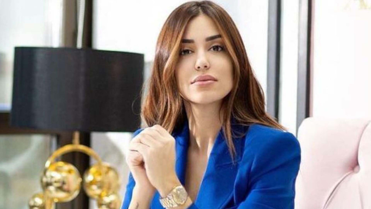 Önceki evliliğinden de bir kızı vardı: Fenomen ve şarkıcı Banu Parlak ikinci kez anne oluyor