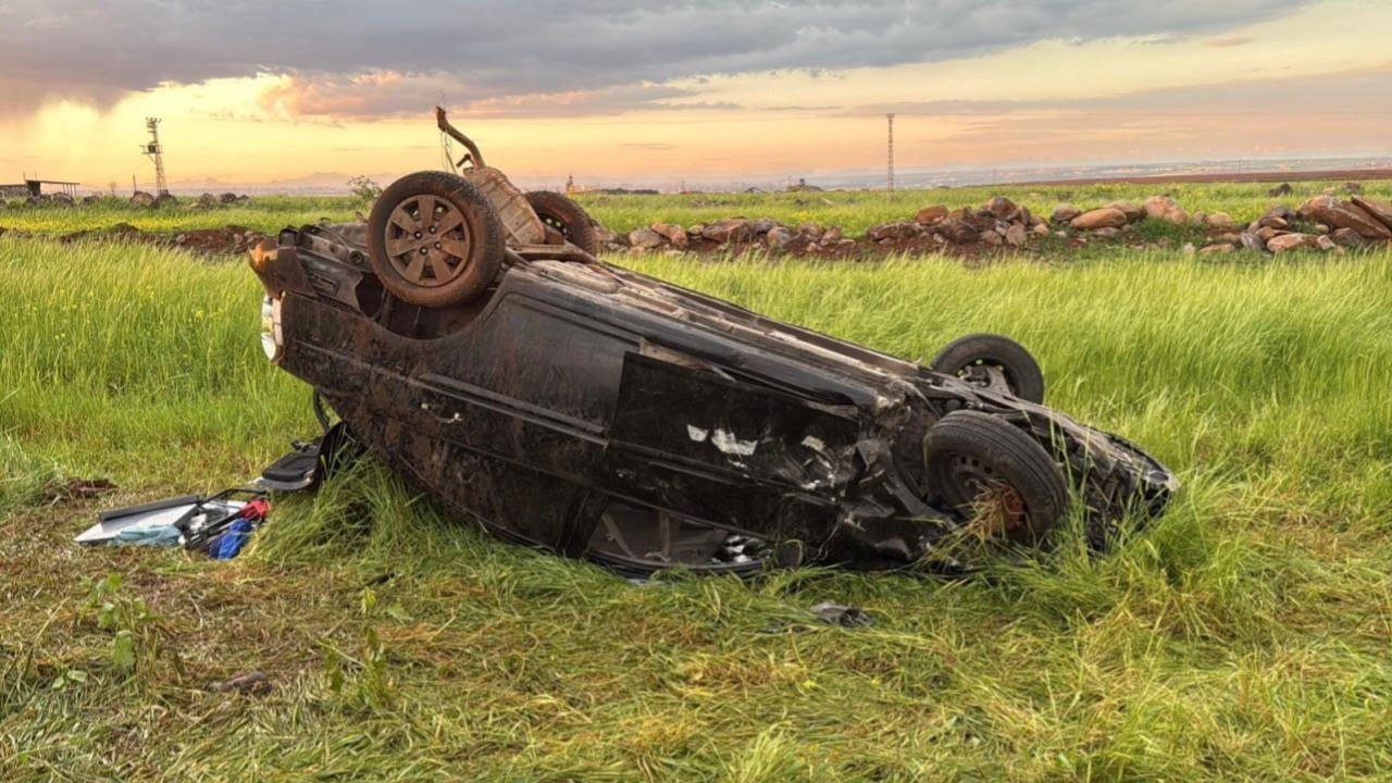 Diyarbakır'da feci kaza: 7'si çocuk 10 kişi yaralandı