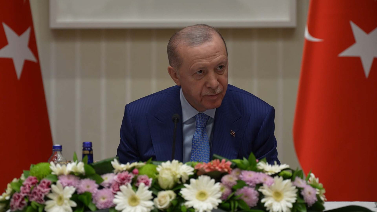 Cumhurbaşkanı Recep Tayyip Erdoğan'dan "İşçinin ve emekçinin yanındayız" mesajı: "Bu ülkeyi gerçek anlamıyla vatan kılan sizin alın teriniz"