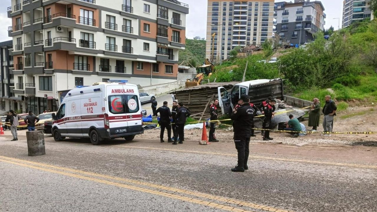 Ankara'da kamyonetin altında kalan 2 işçi hayatını kaybetti