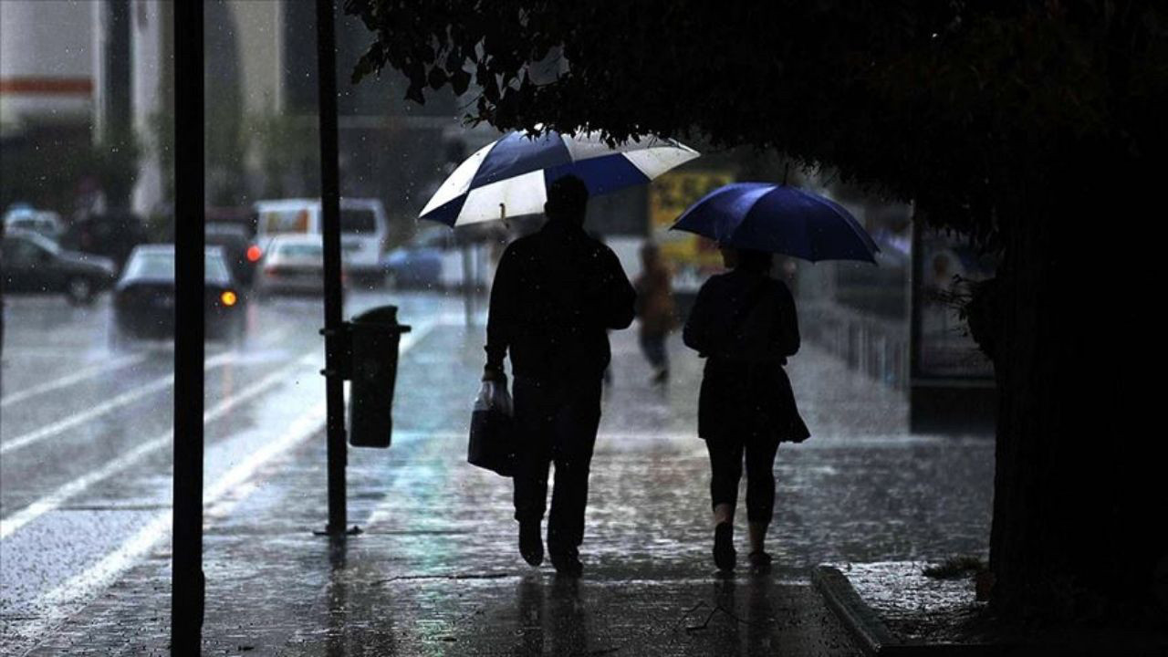 Yaz geliyor derken kış döndü! Pazar günü kar, fırtına, yağış var! 37 ile uyarı geldi