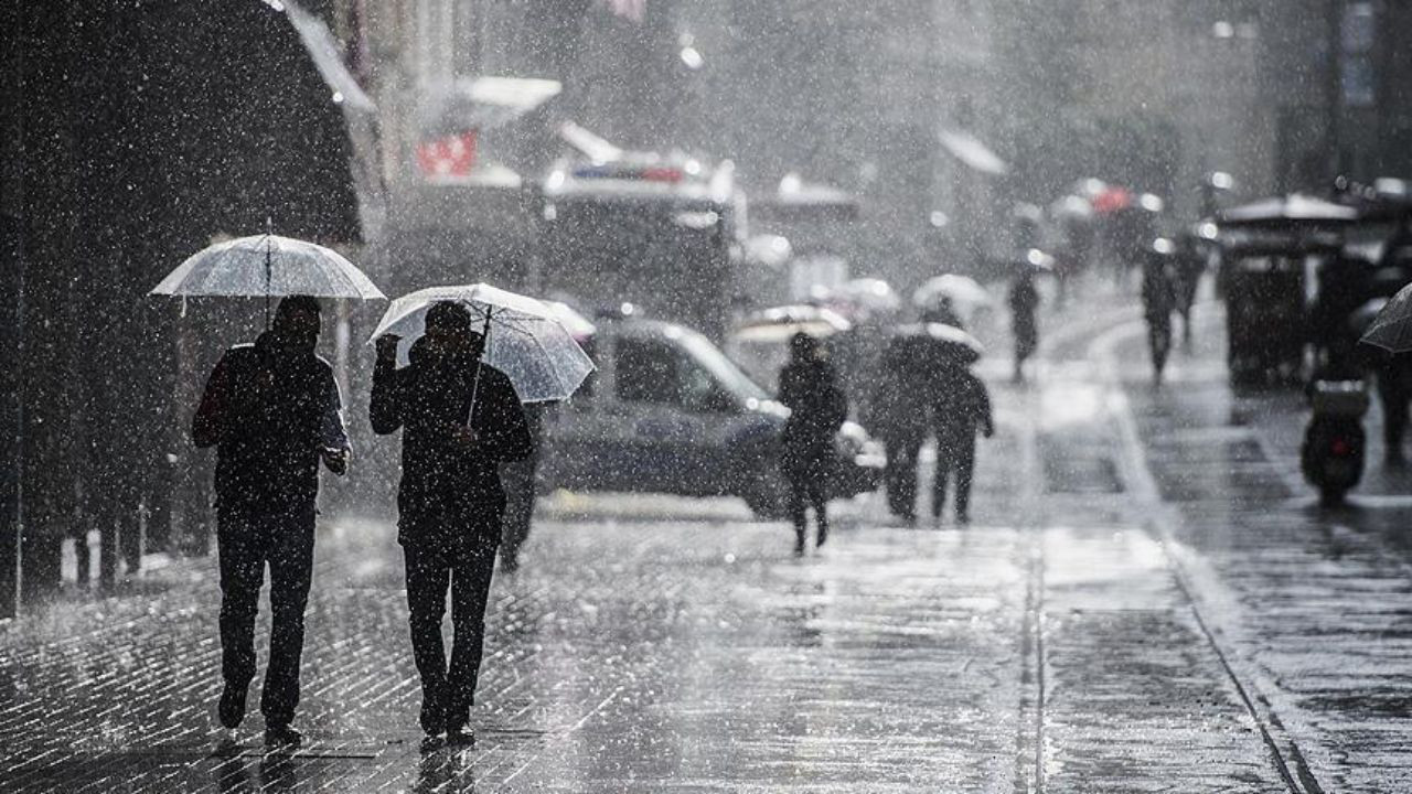Meteoroloji duyurdu! Türkiye genelinde sağanak var: Hortum ve fırtına çıkabilir