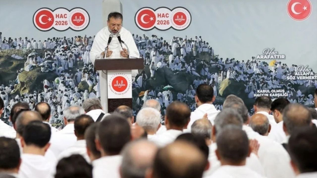 Diyanet İşleri Başkanı Arpaguş, Arafat'ta vakfe duası yaptı