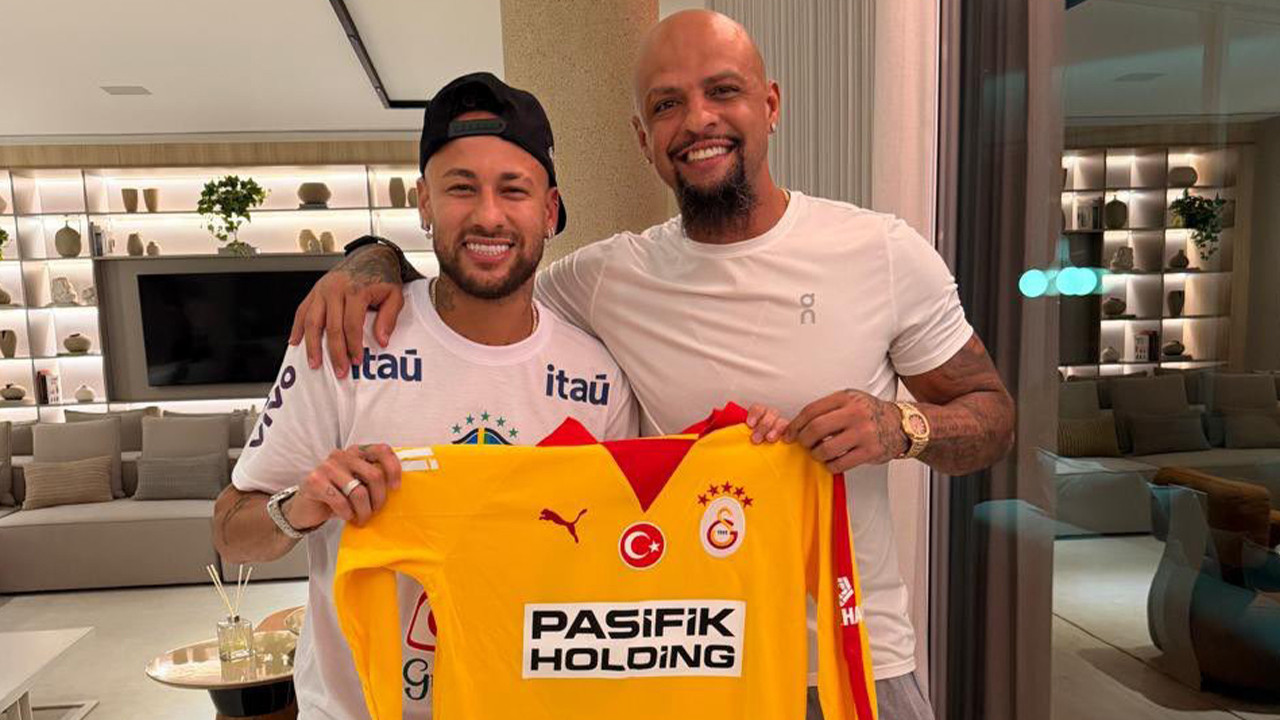 Melo, Neymar'a Galatasaray forması hediye etti