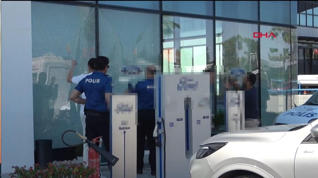 İstanbul’un ardından bu kez Antalya’da Otokoç’a saldırı
