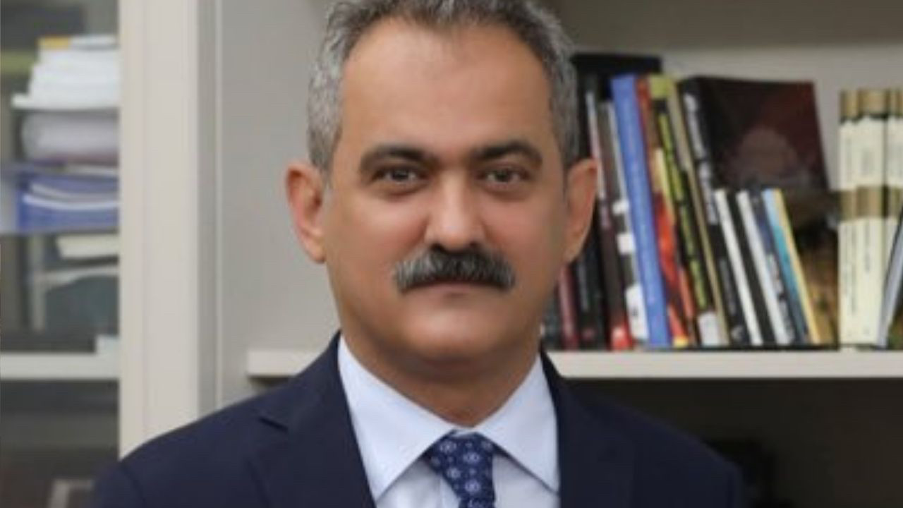 Eski Milli Eğitim Bakanı Prof. Dr. Mahmut Özer yazdı! Büyüye