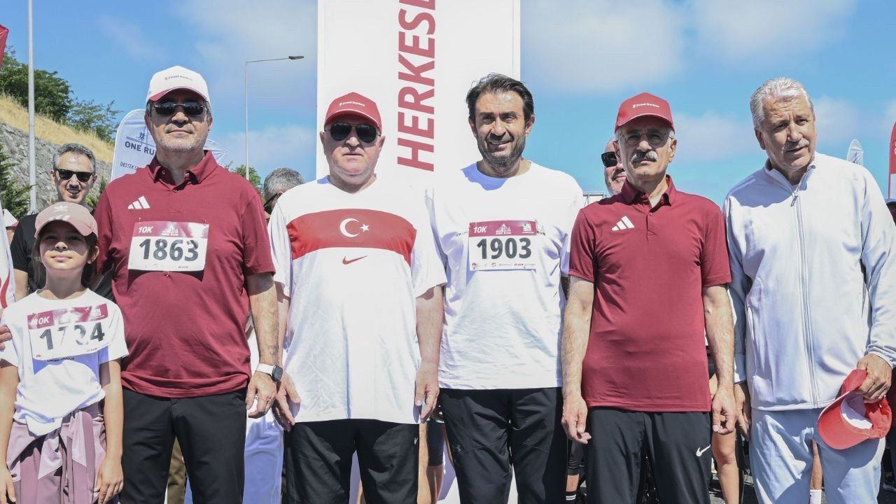 Abdulkadir Uraloğlu ve Osman Aşkın Bak "One Run" koşusuna ka