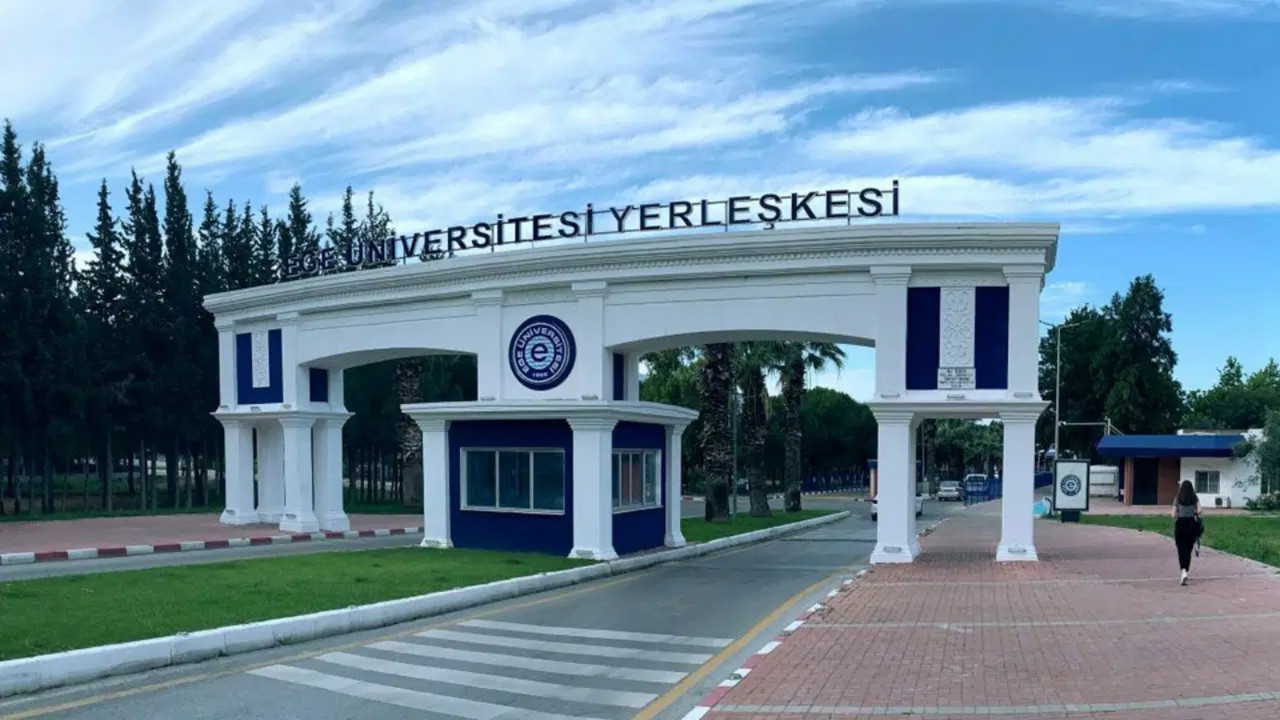 Ege Üniversitesi'ne yolsuzluk operasyonu! Eski Başhekim ve G