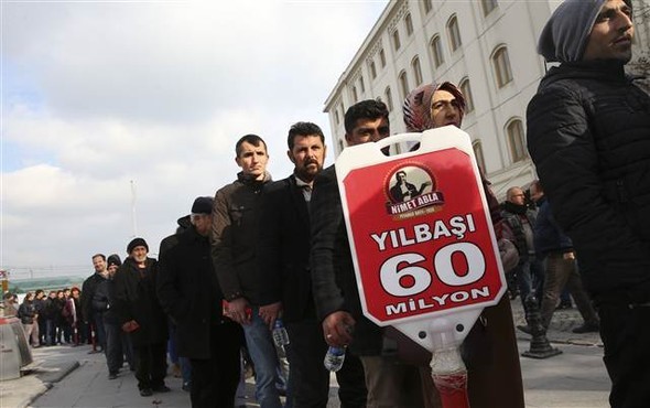 İkramiye 60 milyon olunca, piyango biletlerine ilgi de yoğun oldu!! - Sayfa 2