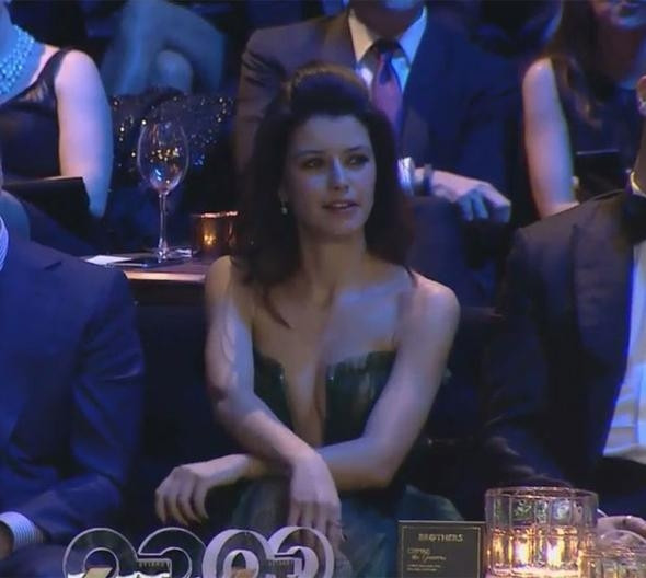 Beren Saat, GQ gecesine damga vurdu - Sayfa 14