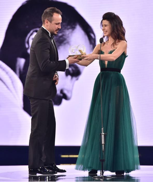 Beren Saat, GQ gecesine damga vurdu - Sayfa 15