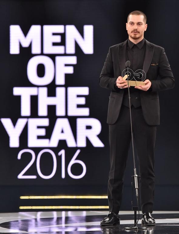 Beren Saat, GQ gecesine damga vurdu - Sayfa 6