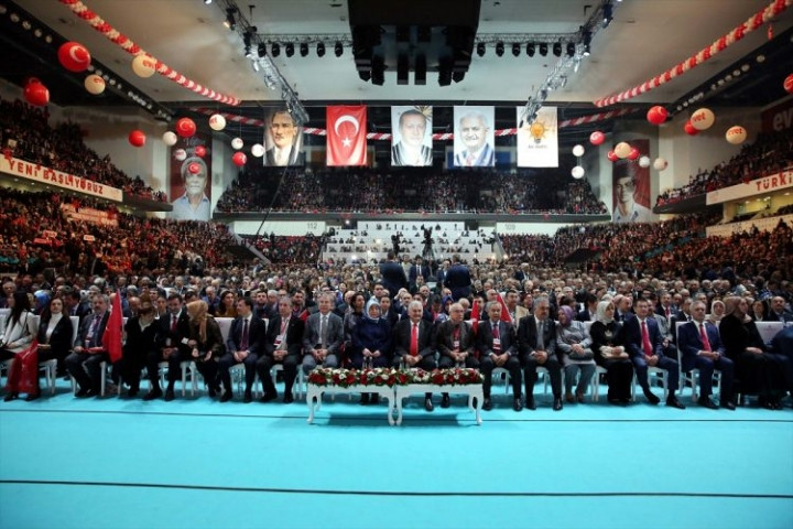 Ak Parti 'evet' için yola çıktı! Ankara Arena'da renkli görüntüler - Sayfa 25