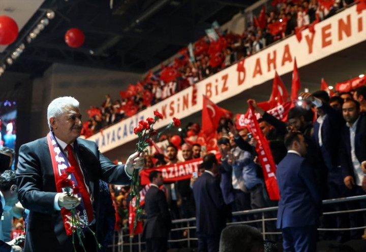 Ak Parti 'evet' için yola çıktı! Ankara Arena'da renkli görüntüler - Sayfa 14