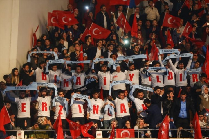 Ak Parti 'evet' için yola çıktı! Ankara Arena'da renkli görüntüler - Sayfa 31